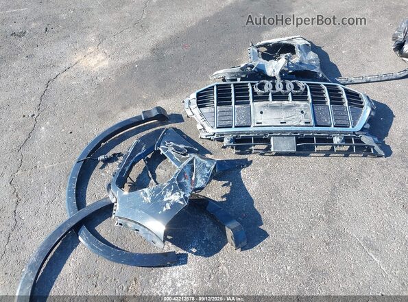 WA1DECF31R1125385 2024 AUDI Q3 Black Dashboard view