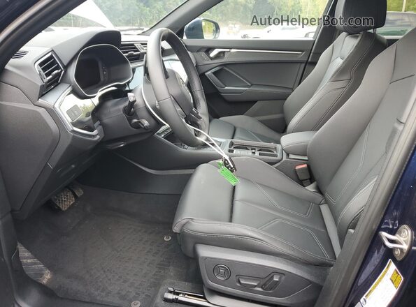 WA1DECF33S1008087 2025 AUDI Q3 Blue Front interior view