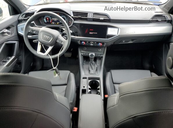 WA1DECF33S1008087 2025 AUDI Q3 Blue Dashboard view
