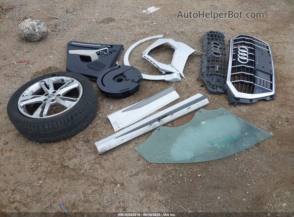 WA1DECF34L1023960 2020 AUDI Q3 White 