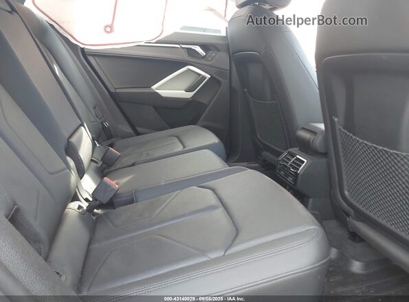 WA1DECF37M1131247 2021 AUDI Q3 Orange Вид наклейки з VIN-кодом