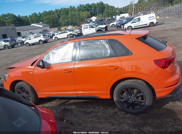 WA1DECF37M1131247 2021 AUDI Q3 Orange Панорамний вид салону 360°