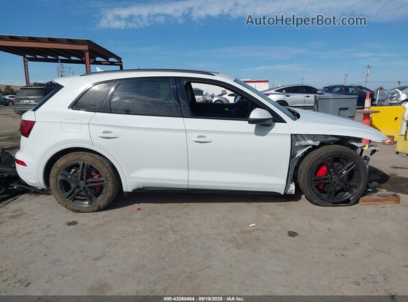 WA1E2AFY8R2113547 2024 AUDI Q5 White Панорамний вид салону 360°