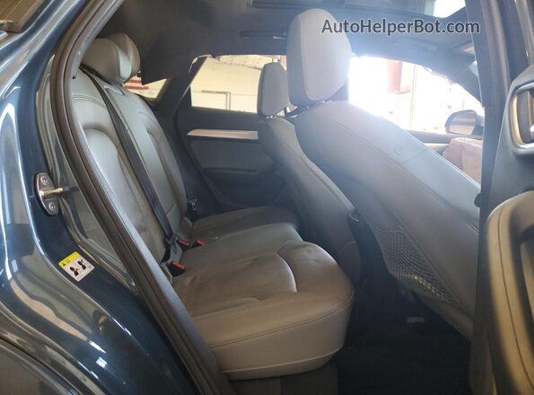 WA1ECCFS7JR003606 2018 AUDI Q3 Blue 