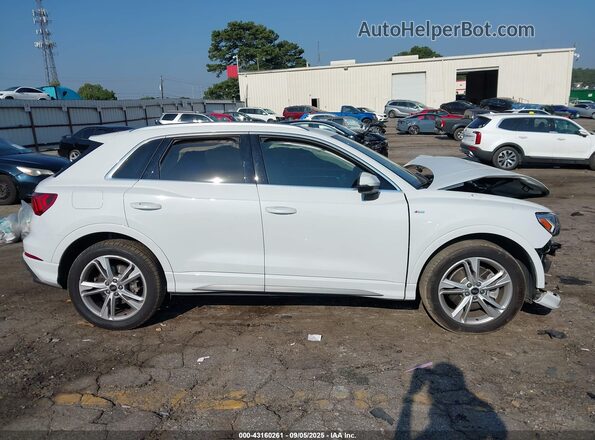 WA1EECF37N1090169 2022 AUDI Q3 White Instrument cluster view