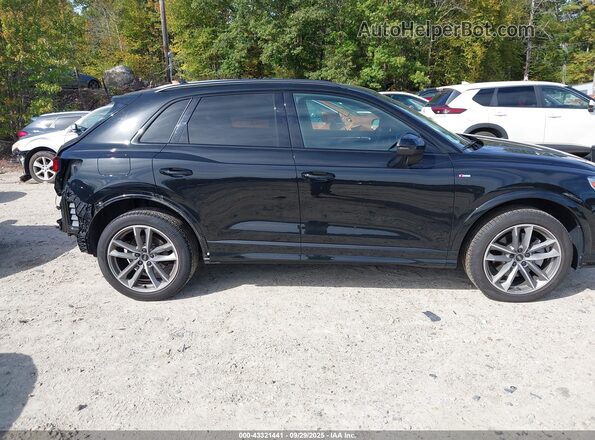 WA1EECF38N1122367 2022 AUDI Q3 Black 360 interior view
