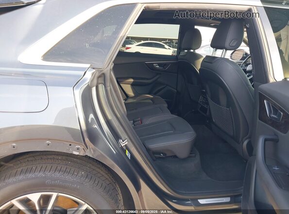 WA1EVAF16MD020484 2021 AUDI Q8 Gray Widok naklejki z numerem VIN