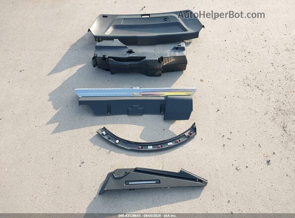 WA1EVAF16MD020484 2021 AUDI Q8 Gray Widok zestawu wskaźników