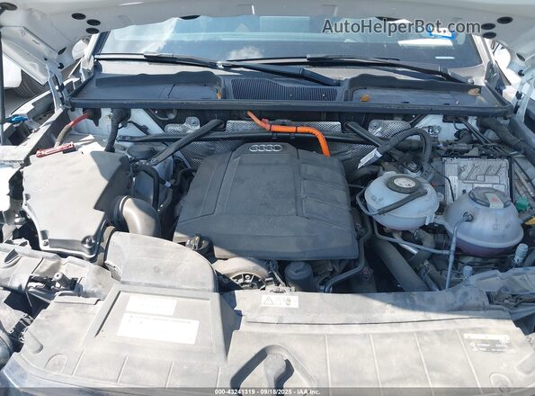 WA1F2AFY1L2047807 2020 AUDI Q5 White Widok z tyłu