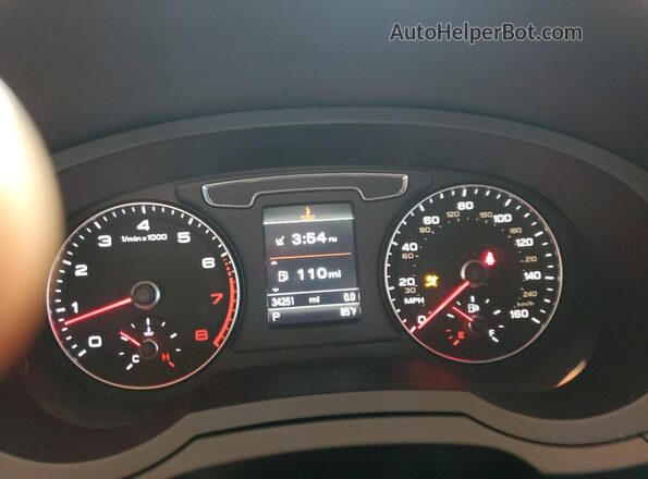 WA1JCCFSXJR016218 2018 AUDI Q3 White 