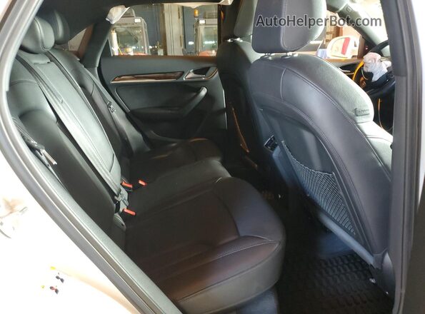 WA1JCCFSXJR016218 2018 AUDI Q3 White 