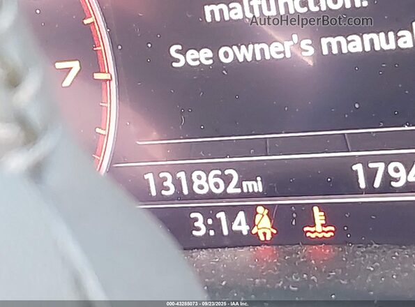 WA1LAAF72HD019815 2017 AUDI Q7 Серебряный Вид задних сидений