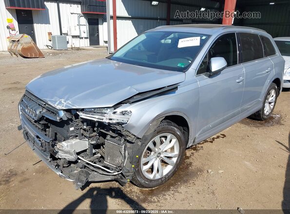 WA1LAAF72HD019815 2017 AUDI Q7 Серебряный Вид спереди