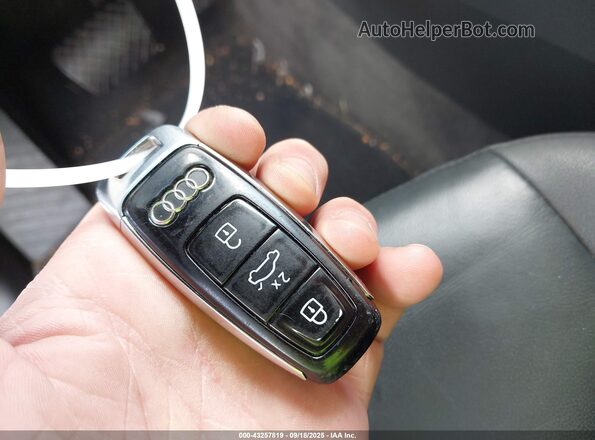 WA1LXAF72MD014140 2021 AUDI Q7 White წინა პანელის ხედი