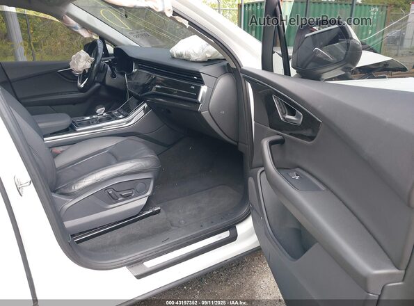 WA1LXAF77LD003469 2020 AUDI Q7 White Vista interior delantera