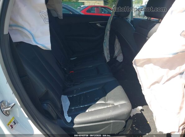WA1LXAF79LD002825 2020 AUDI Q7 White Vista de la etiqueta del VIN