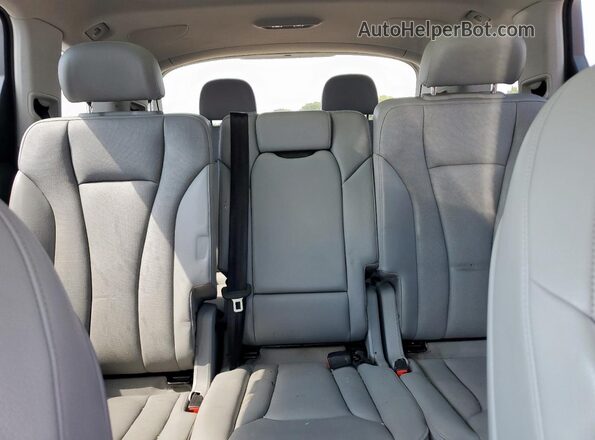 WA1VAAF73JD007235 2018 AUDI Q7 Black Rear interior view