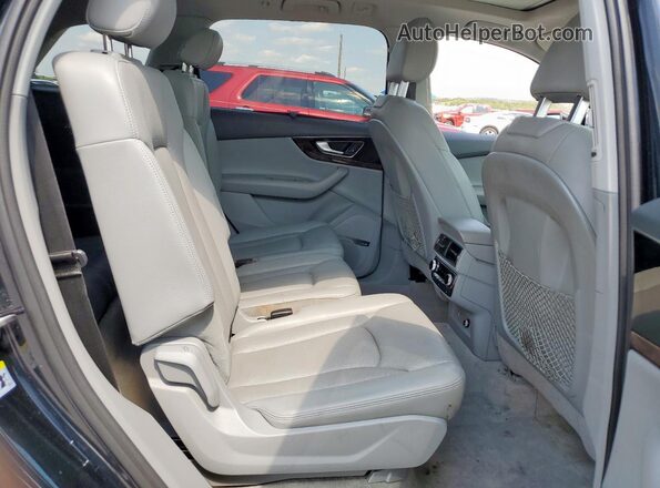 WA1VAAF73JD007235 2018 AUDI Q7 Black Engine compartment view