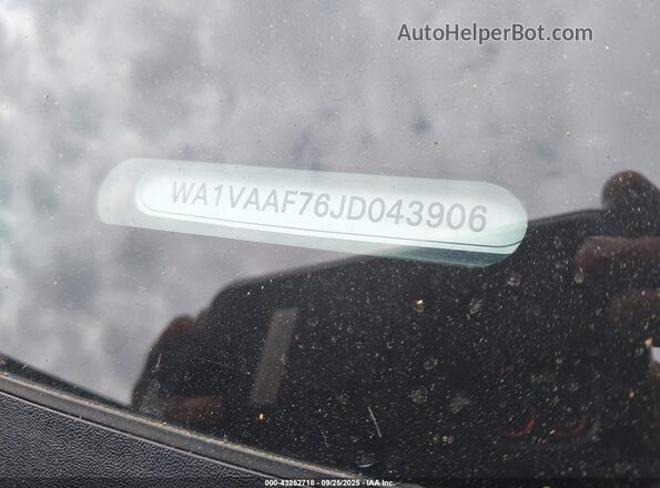 WA1VAAF76JD043906 2018 AUDI Q7 Синий Вид подкапотного пространства