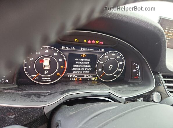 WA1VAAF7XJD027868 2018 AUDI Q7 White 