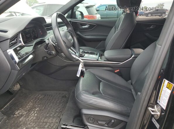WA1VXAF74MD030784 2021 AUDI Q7 Black Вид салону спереду