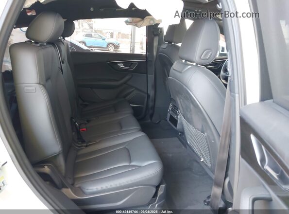 WA1VXBF75MD035921 2021 AUDI Q7 White VIN კოდის სტიკერის ხედი