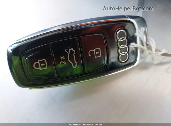 WA1VXBF75MD035921 2021 AUDI Q7 White წინა პანელის ხედი