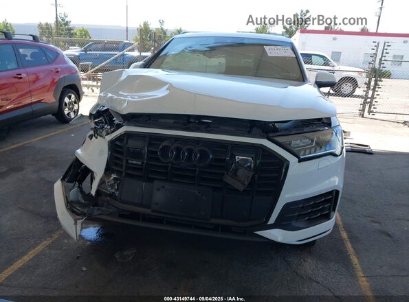 WA1VXBF75MD035921 2021 AUDI Q7 White ხელსაწყოთა პანელის ხედი