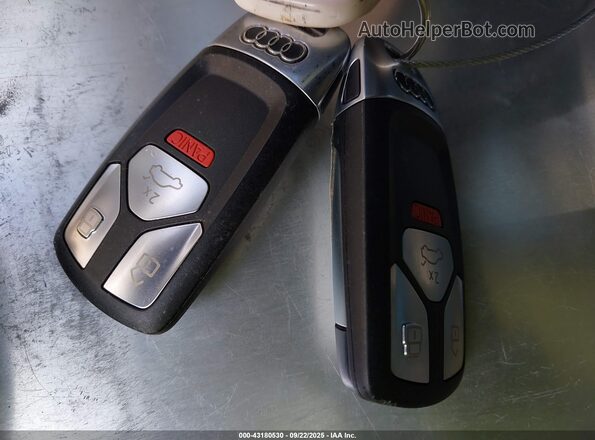 WAUABCF56MA008264 2021 AUDI OTHER White Vista del salpicadero
