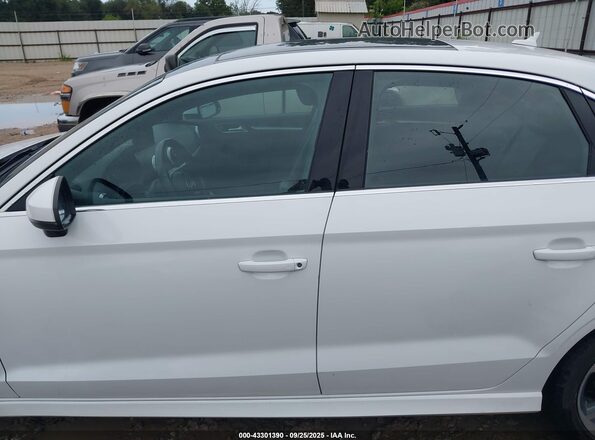 WAUGUGFFXH1043142 2017 AUDI OTHER White 