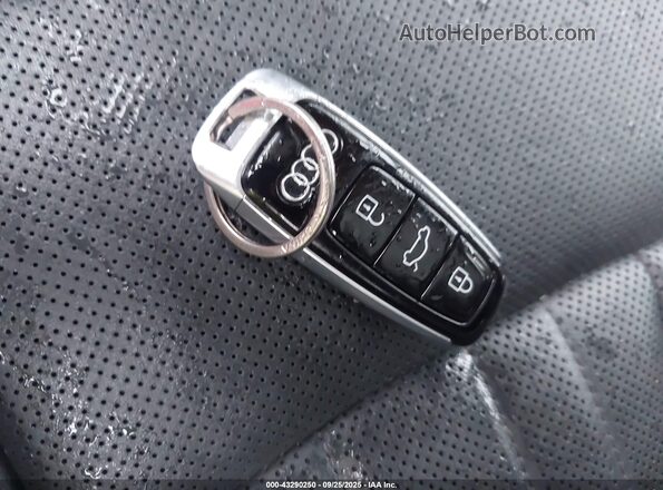 WAUL2AF23KN021868 2019 AUDI OTHER Белый Вид панели приборов