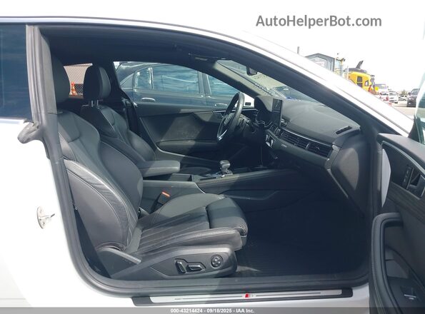 WAUTAAF58MA041699 2021 AUDI OTHER White Widok wnętrza z przodu