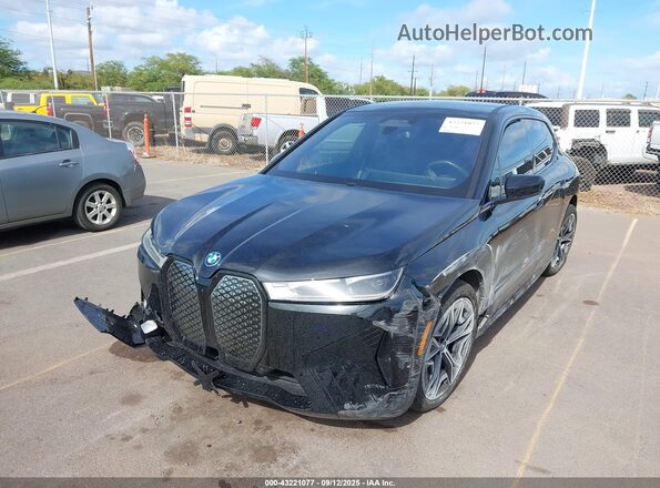 WB523CF07RCN39005 2024 BMW IX Black Widok z przodu
