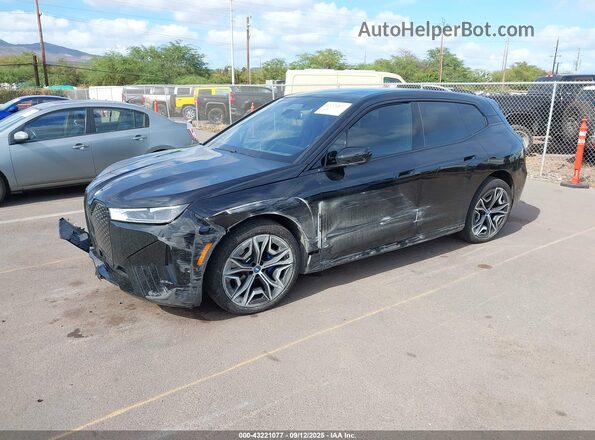 WB523CF07RCN39005 2024 BMW IX Black Przód lewy