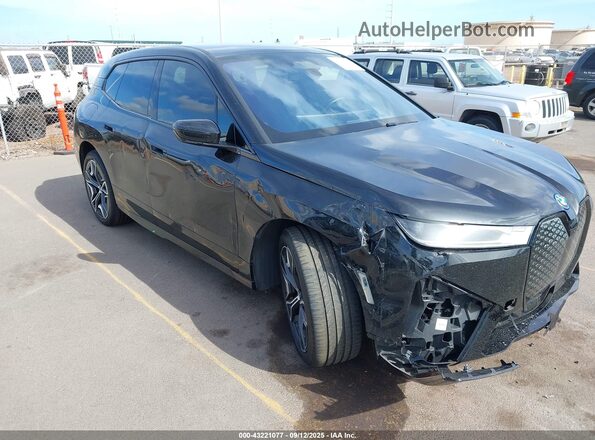 WB523CF07RCN39005 2024 BMW IX Black 