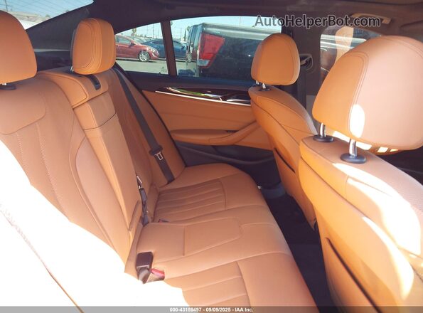 WBA13AG02MCF53616 2021 BMW 5 SERIES Black Widok naklejki z numerem VIN