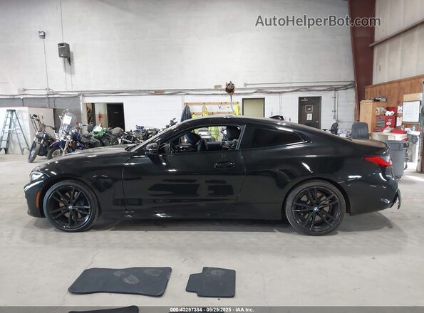 WBA13AR04MCF67076 2021 BMW M4 Black 