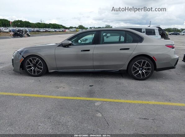 WBA23EH03SCT21269 2025 BMW 7 SERIES Gray 