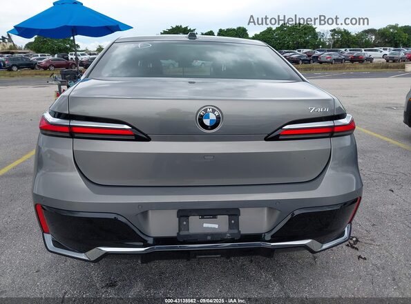 WBA23EH03SCT21269 2025 BMW 7 SERIES Gray 