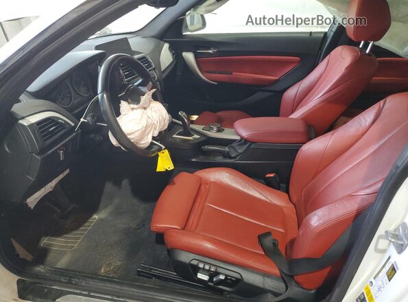 WBA2G3C37H7A25413 2017 BMW M2 White Սալոնի դիմացի տեսք