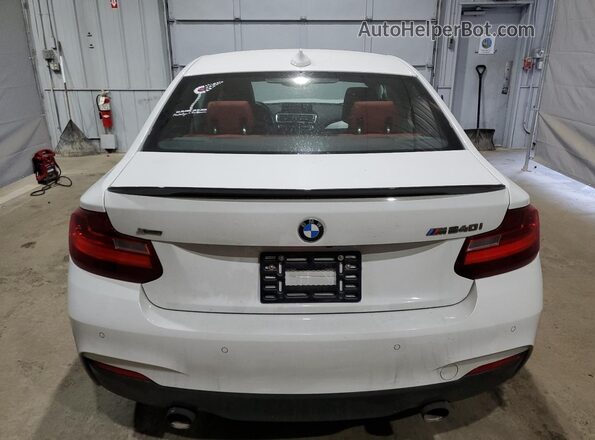 WBA2G3C37H7A25413 2017 BMW M2 White Հետևի տեսք