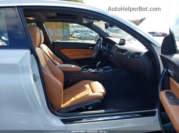 WBA2J3C01L7E62288 2020 BMW 2 SERIES White წინა სალონის ხედი