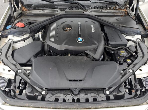 WBA2K1C55JVD41169 2018 BMW 2 SERIES White Widok wnętrza z tyłu