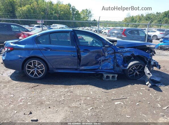 WBA33AG06NCJ88977 2022 BMW 5 SERIES Navy 360 interior view