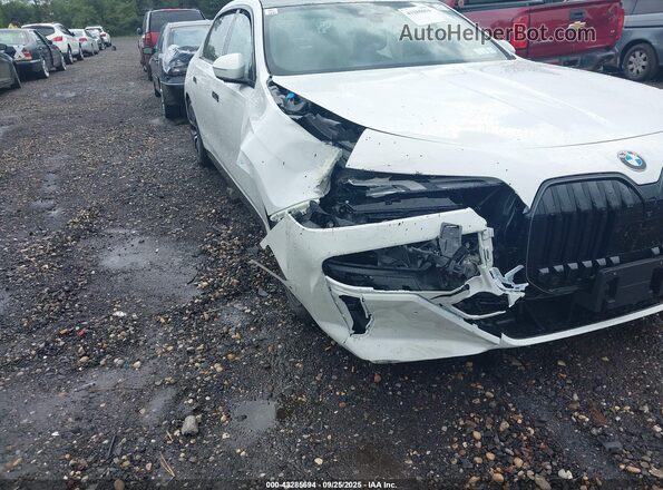 WBA33EH0XSCV88056 2025 BMW 7 SERIES White Front view