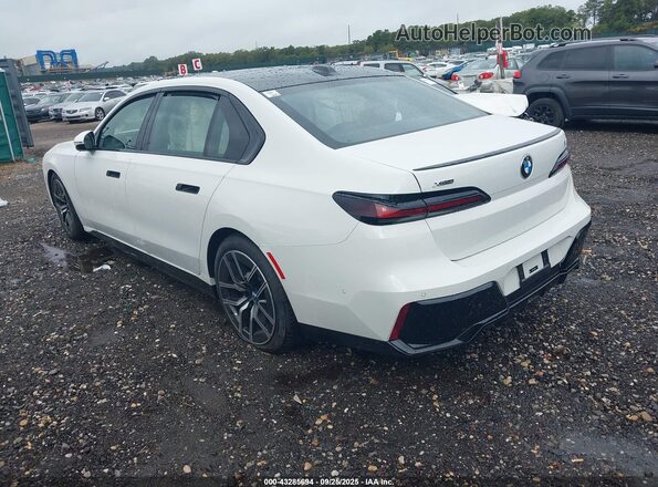 WBA33EH0XSCV88056 2025 BMW 7 SERIES White Rear left