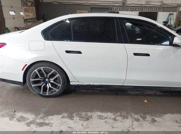 WBA33EJ01PCM24809 2023 BMW 7 SERIES White 