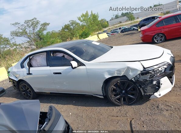 WBA33EJ01SCU74098 2025 BMW 7 SERIES White Սալոնի հետևի տեսք