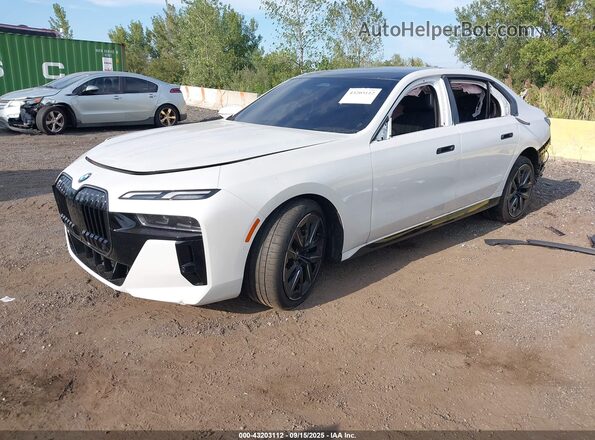 WBA33EJ01SCU74098 2025 BMW 7 SERIES White Առջևի ձախ երեք քառորդ տեսարան