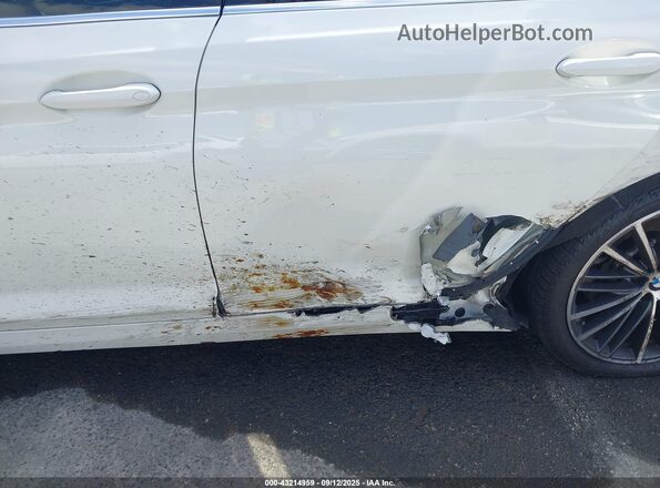 WBA53BH01MWX05211 2021 BMW 5 SERIES White Դիմացի տեսք
